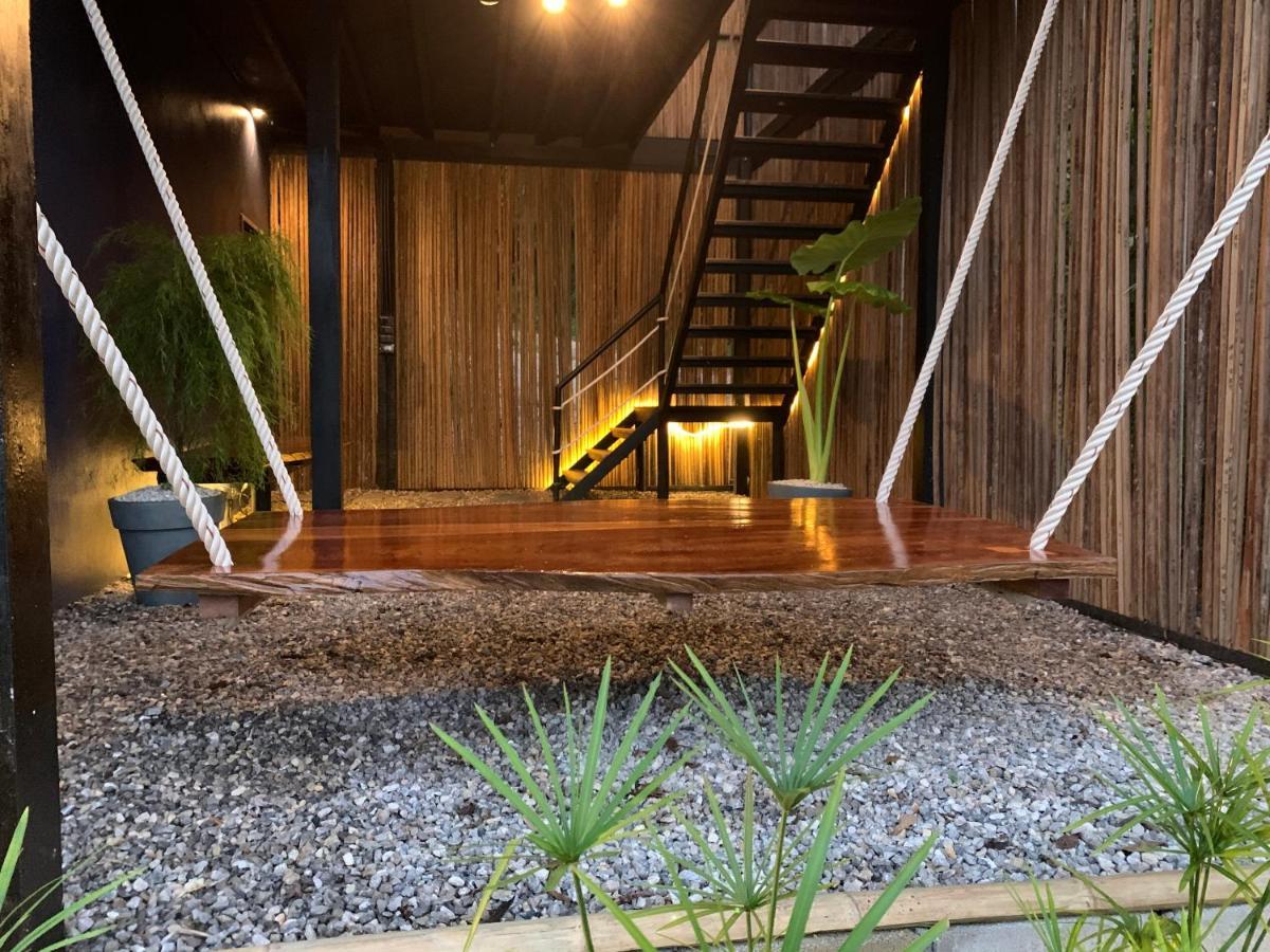 فندق Tanoshi Glamping In Khao Sok Khao Sok National Park المظهر الخارجي الصورة