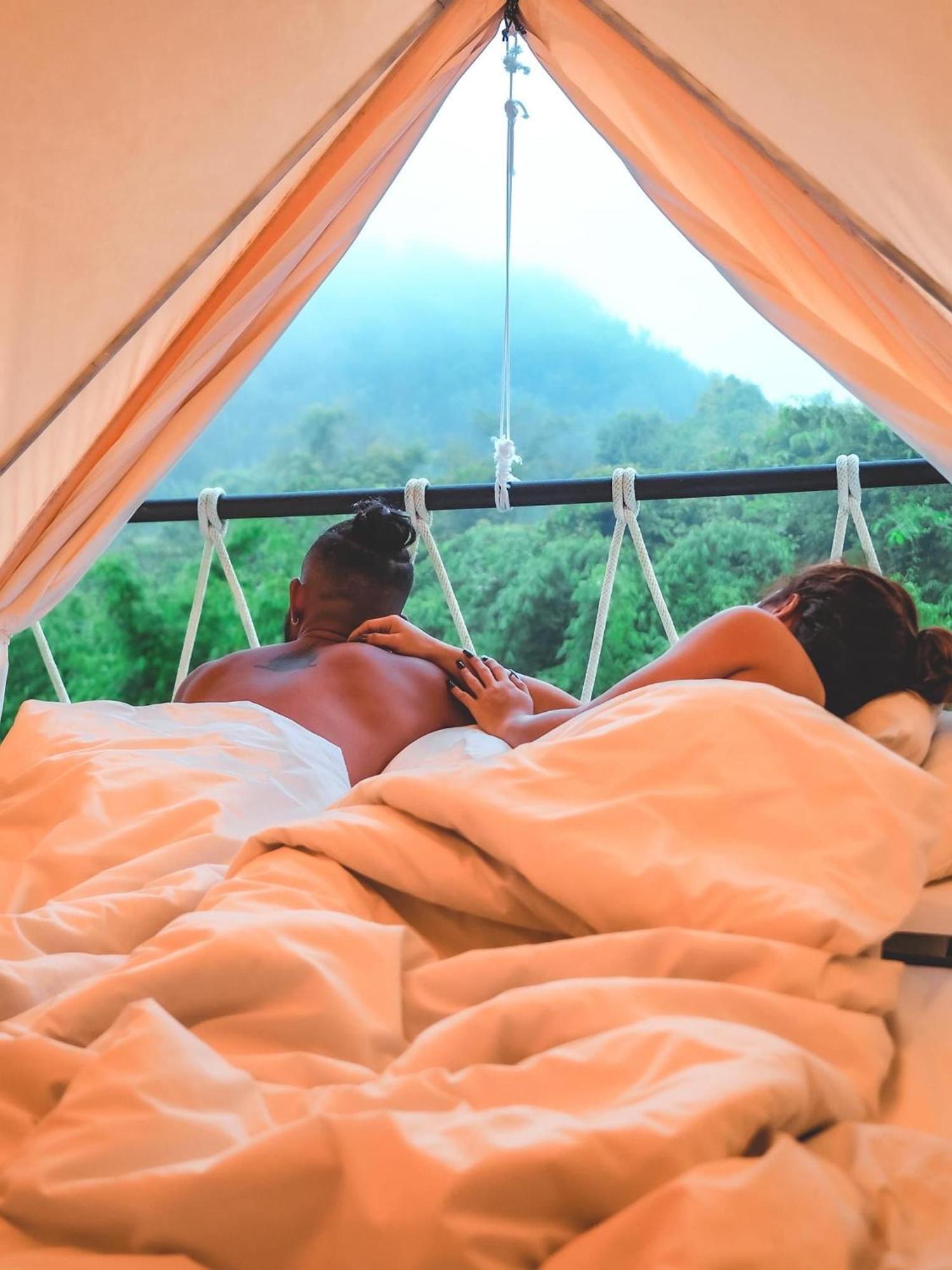 فندق Tanoshi Glamping In Khao Sok Khao Sok National Park المظهر الخارجي الصورة